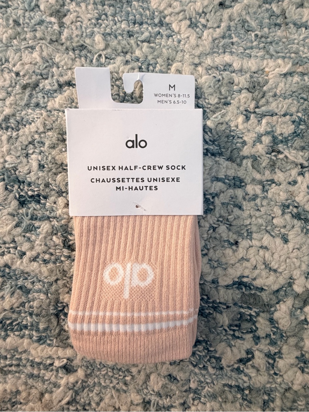 Alo Unisex Half Crew Socks Size M Pink Quartz/White